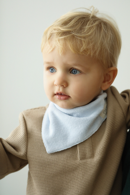 Bandana bib & Hooded towel bundle