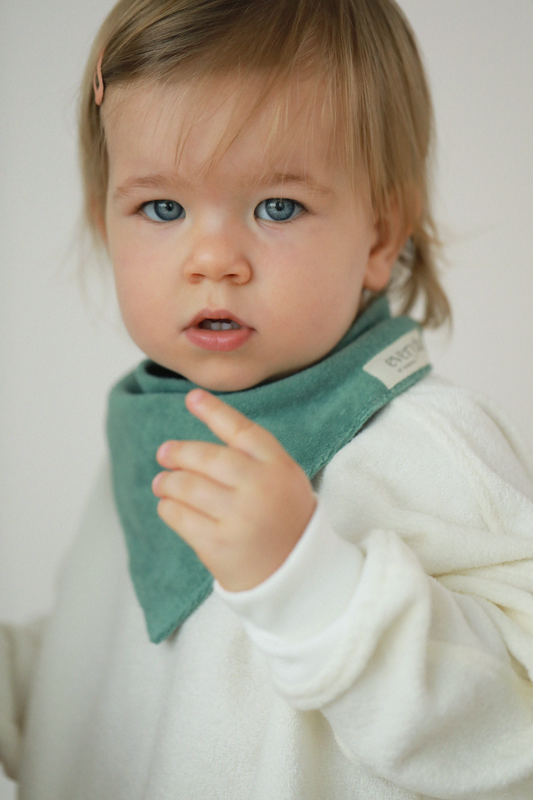 Everyday by Roberta baby bandana bib for drooling in green colour