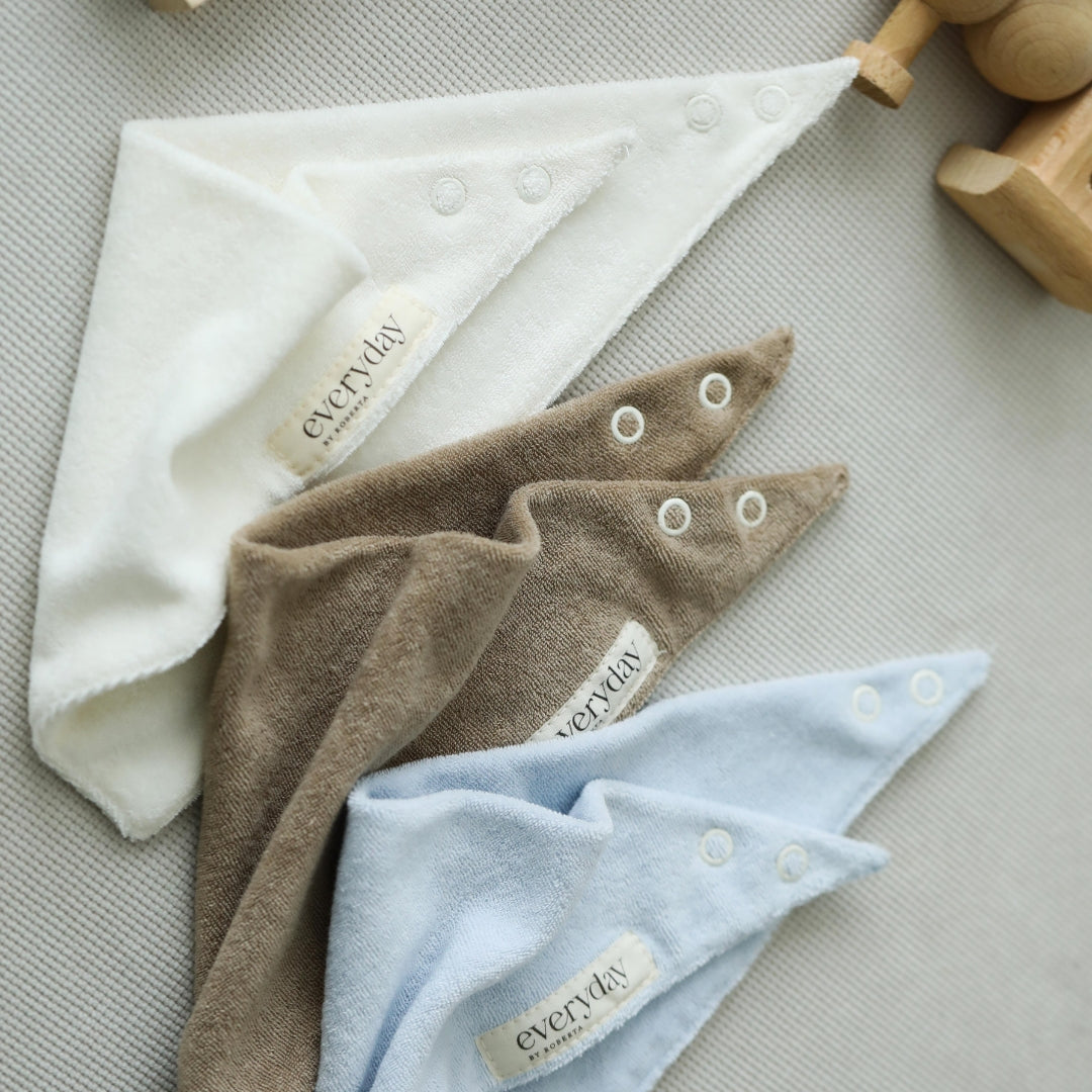 Everyday by Roberta baby bandana bib for drooling in neutral colours